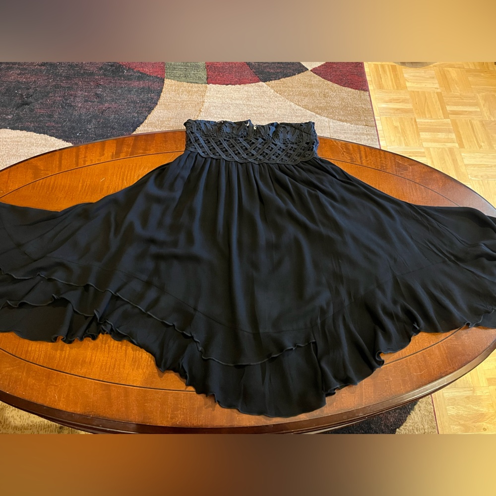 Lace bodice mini black dress. V-neck, A-silhouette skirt, uneven hem. NWT. Sz S - Picture 10 of 16